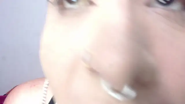 nicollewayne10 online show from November 7, 10:35 pm