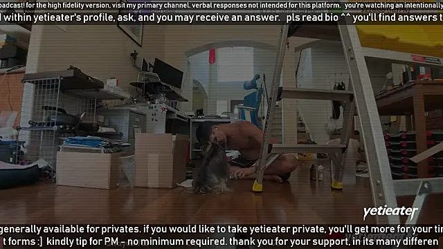 Snapshot of yetieater chatting on March 13, 9:59 pm yetieater online show from March 13, 9:59 pm