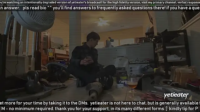 Snapshot of yetieater chatting on January 14, 10:23 pm yetieater online show from January 14, 10:23 pm