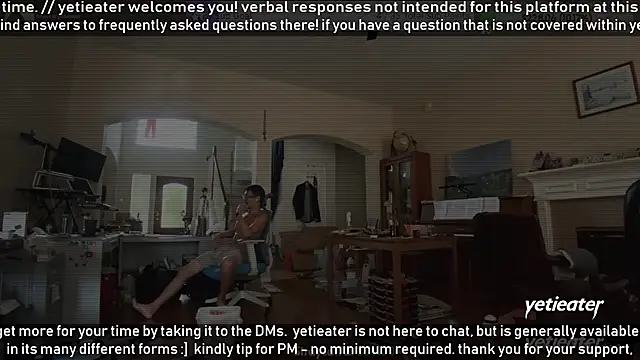 Snapshot of yetieater chatting on June 16, 5:13 pm yetieater online show from June 16, 5:13 pm