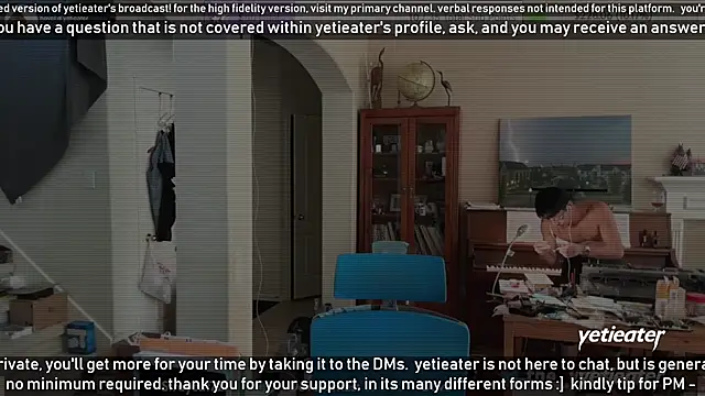 Snapshot of yetieater chatting on February 1, 9:08 pm yetieater online show from February 1, 9:08 pm