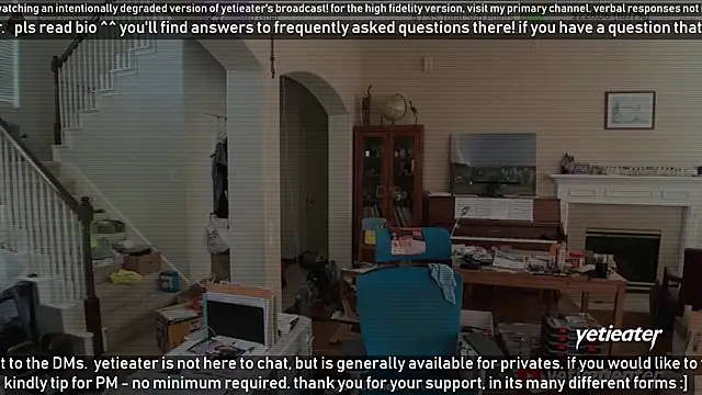 Snapshot of yetieater chatting on March 11, 9:59 pm yetieater online show from March 11, 9:59 pm