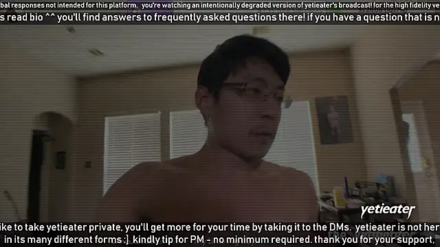 Snapshot of yetieater chatting on February 15, 10:10 pm yetieater online show from February 15, 10:10 pm