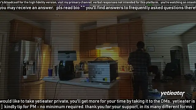 Snapshot of yetieater chatting on January 10, 5:02 pm yetieater online show from January 10, 5:02 pm