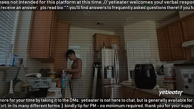 Snapshot of yetieater chatting on July 8, 3:45 pm yetieater online show from July 8, 3:45 pm