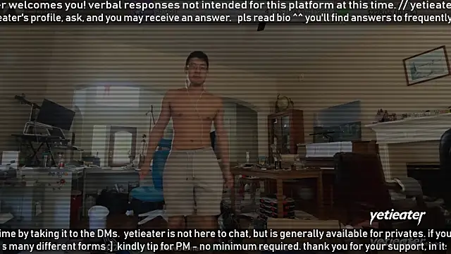 Snapshot of yetieater chatting on July 9, 3:55 pm yetieater online show from July 9, 3:55 pm