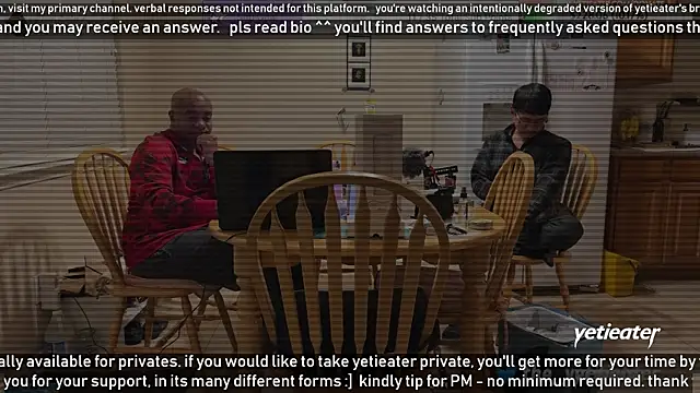 Snapshot of yetieater chatting on January 26, 5:34 am yetieater online show from January 26, 5:34 am