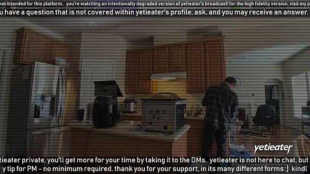 Snapshot of yetieater chatting on January 16, 5:44 pm yetieater online show from January 16, 5:44 pm