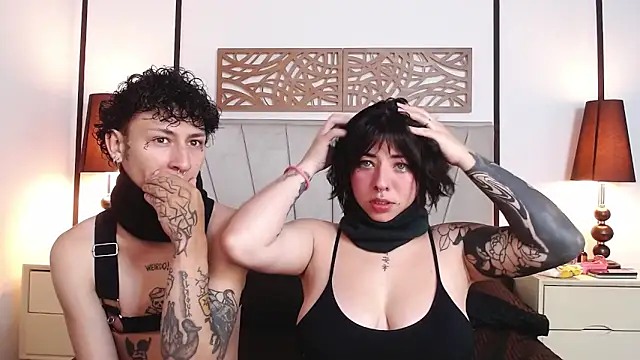 Aria and orien online show from March 10, 11:12 am