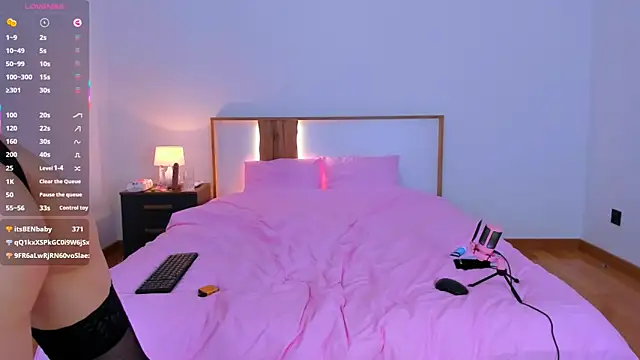 Alice neon online show from March 20, 10:10 am