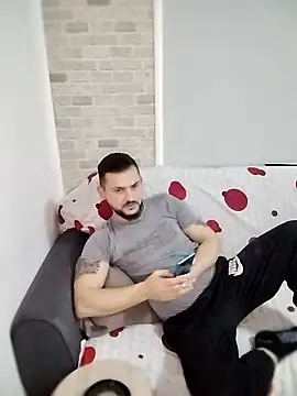 iurinicola online show from January 9, 9:44 pm