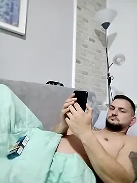 iurinicola online show from November 21, 9:25 pm