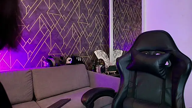 Tahara Romanov online show from March 27, 2:51 pm