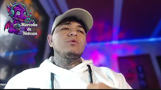 Snapshot of Strip_Classes_Col chatting on October 15, 3:09 pm Strip Classes Col online show from October 15, 3:09 pm