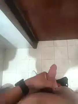 Snapshot of enoc369 chatting on November 7, 2:32 pm enoc369 online show from November 7, 2:32 pm