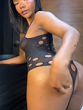 PinkyMoon online show from March 18, 3:42 am