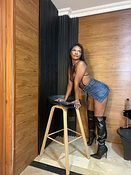 PinkyMoon online show from March 19, 4:23 am