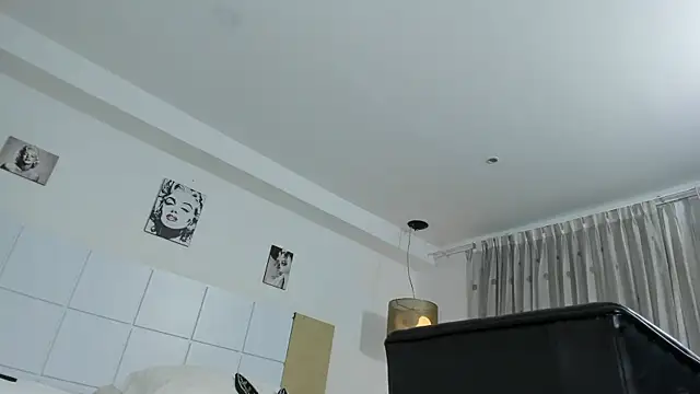 ElectraRhodes1 online show from November 25, 9:48 pm