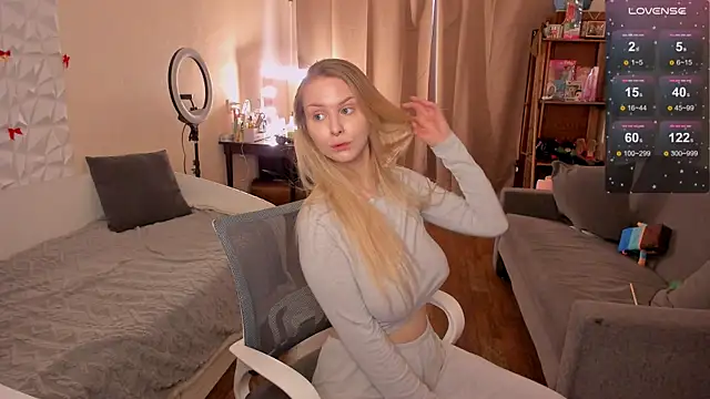 Beatrice 7 online show from March 22, 11:12 am