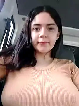 Snapshot of melisa_labonboncito chatting on March 20, 10:51 pm melisa labonboncito online show from March 20, 10:51 pm