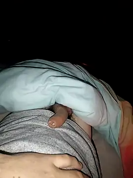 Snapshot of Cazzettostorto99 chatting on November 19, 11:16 pm Cazzettostorto99 online show from November 19, 11:16 pm