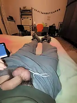 Cazzettostorto99 online show from March 9, 5:38 pm