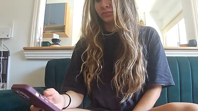 Snapshot of valenseleni chatting on September 12, 1:55 pm valenseleni online show from September 12, 1:55 pm