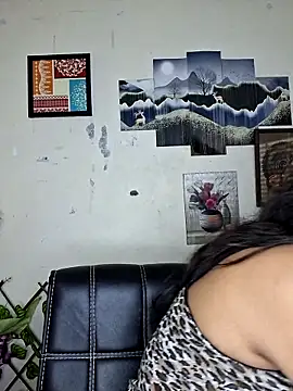 Snapshot of Noor-Bold chatting on February 21, 2:13 am Noor-Bold online show from February 21, 2:13 am