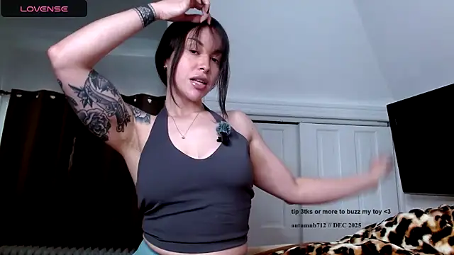 Snapshot of autumnb712 chatting on December 14, 3:28 pm autumnb712 online show from December 14, 3:28 pm