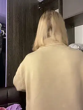 amorearte m online show from March 12, 3:57 am