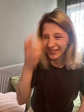 amorearte m online show from March 22, 11:21 am