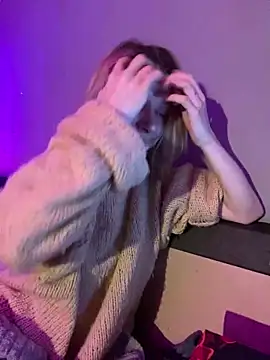 amorearte m online show from March 3, 9:15 pm