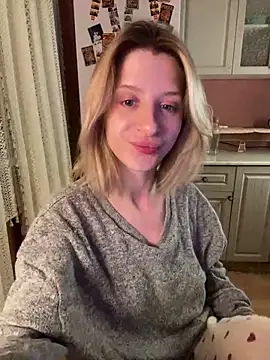 amorearte m online show from March 22, 7:42 pm