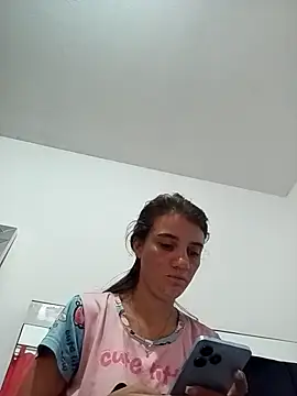 Snapshot of ArianaaGrace chatting on May 31, 3:29 pm ArianaaGrace online show from May 31, 3:29 pm