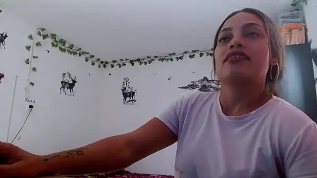 Ehilyn online show from September 17, 8:11 pm