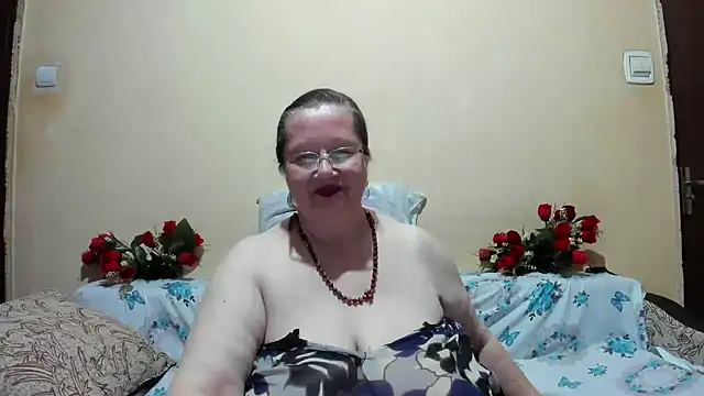SingleMILF online show from May 13, 3:52 pm