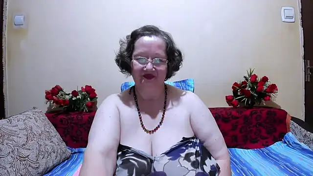 SingleMILF online show from March 22, 4:30 pm