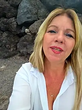 Melody73 online show from October 27, 11:11 am