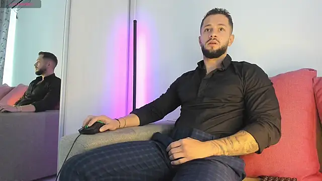 nicholasX1 online show from May 13, 8:43 am