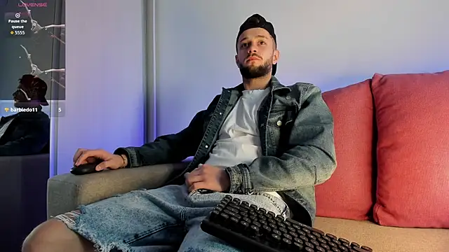 Snapshot of nicholasX1 chatting on September 25, 12:44 pm nicholasX1 online show from September 25, 12:44 pm