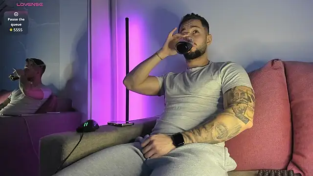 nicholasX1 online show from March 8, 5:38 pm