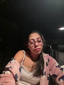 Snapshot of lex-llexiiii27 chatting on December 22, 6:19 pm lex-llexiiii27 online show from December 22, 6:19 pm