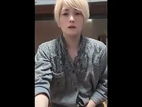 Snapshot of mgnhiroyuki chatting on November 3, 4:28 am mgnhiroyuki online show from November 3, 4:28 am