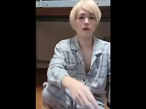 Snapshot of mgnhiroyuki chatting on October 24, 11:09 am mgnhiroyuki online show from October 24, 11:09 am