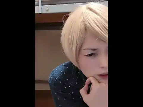 Snapshot of mgnhiroyuki chatting on November 25, 5:13 pm mgnhiroyuki online show from November 25, 5:13 pm