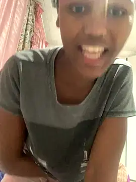 Snapshot of teen_liyah chatting on October 8, 5:46 pm teen liyah online show from October 8, 5:46 pm