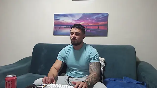 Tiberius hunk online show from December 3, 5:01 pm