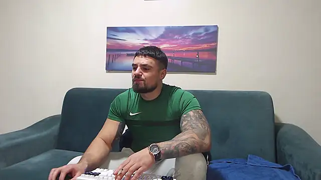 Tiberius hunk online show from December 1, 5:47 pm