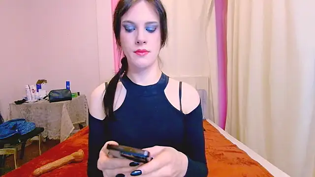 Snapshot of Nicole_Redfields chatting on November 10, 7:24 am Nicole Redfields online show from November 10, 7:24 am