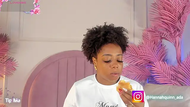 Hanaahquinn online show from June 2, 11:43 am